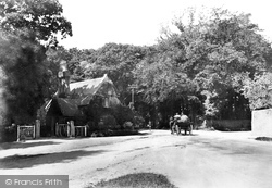 Village 1906, Broadwater
