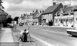 Broadway, High Street c1960