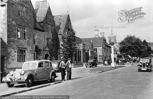 Photo of Broadway, Lygon Arms c.1955
