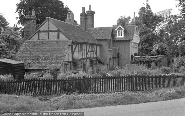 Photo of Brockham, Green, Old Houses 1949
