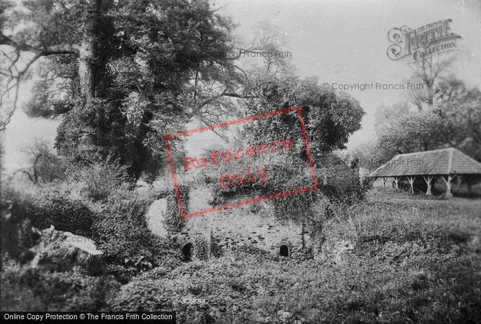 Photo of Brockham, Old Lime Kiln 1907