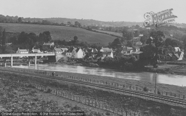 Photo of Brockweir, The Village c.1930