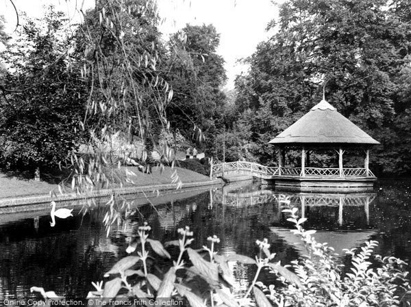 Photo of Bromley, Church House Gardens c.1955