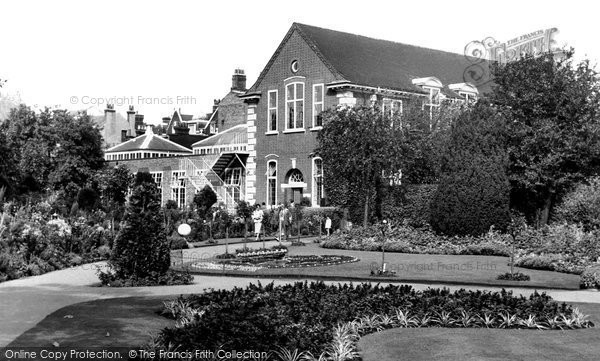 Photo of Bromley, Church House Gardens c.1955