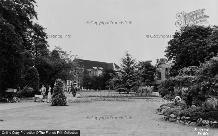 Photo of Bromley, Library Gardens c.1955