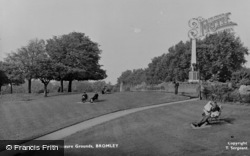 Martins Hill Pleasure Grounds c.1955, Bromley