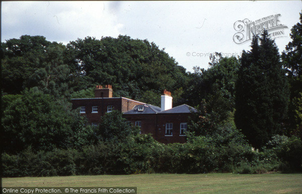 Photo of Bromley, Pixfield House 2004