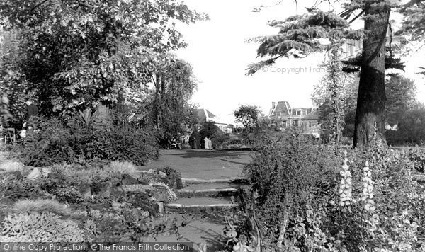 Photo of Bromley, The Church House Gardens 1948