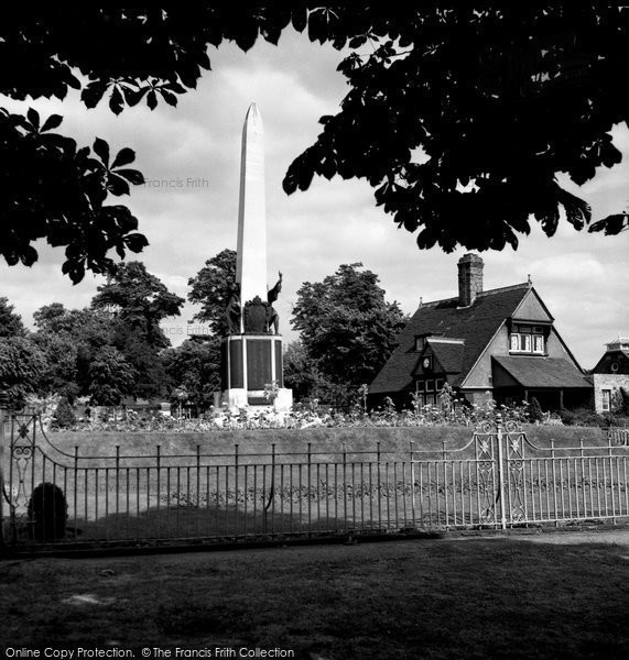 Photo of Bromley, The Memorial, Martins Hill 1957