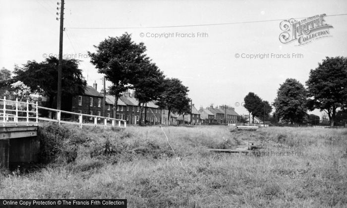 Photo of Brompton, Water End c.1960