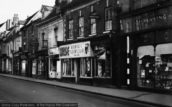 Photo of Bromsgrove, High Street, Shops 1949