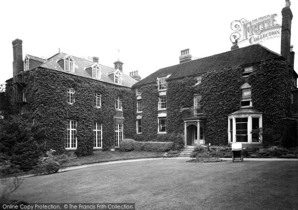 Photo of Bromsgrove, School, Old School House c.1955