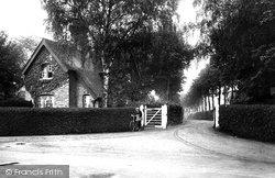 Asylum, Main Entrance 1914, Brookwood