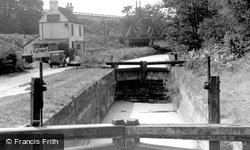 Basingstoke Canal c.1955, Brookwood