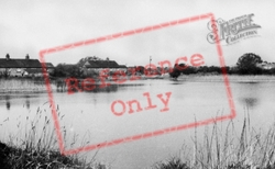 The Lake c.1960, Broomfleet