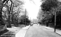 Brotton, the Avenue c1955