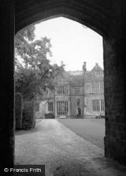 Castle 1952, Broughton
