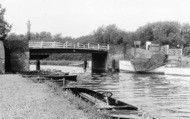 The River c.1960, Broxbourne