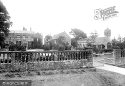 House 1900, Brympton D'evercy