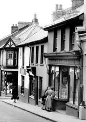 Shopping On Beaufort Street c.1950, Brynmawr