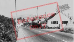 Main Road c.1960, Brynmenyn