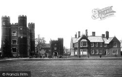 The Gatehouse And The Palace 1906, Buckden