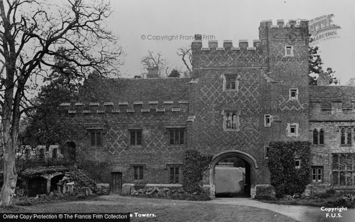 Photo of Buckden, The Towers, The Inner Gateway c.1950