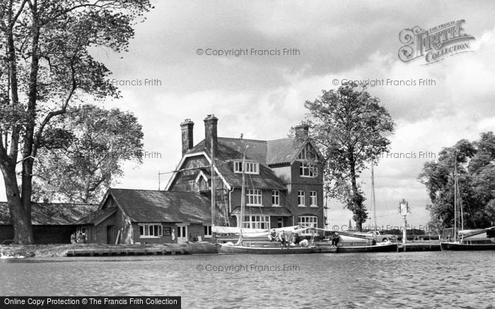 Photo of Buckenham Ferry, Beauchamp Arms Hotel, On The Yare c.1960