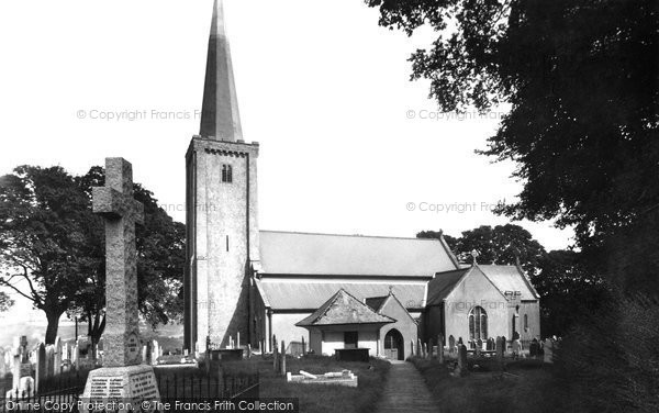 Photo of Buckfastleigh, Holy Trinity Church 1954