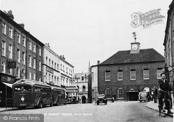 Town Hall And Market Square c.1950, Buckingham