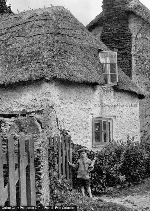Photo of Buckland, Old Cottage 1920