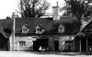 The Post Office 1906, Buckland