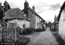 Village 1920, Buckland