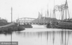 Bencoolen Bridge 1910, Bude