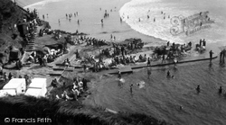 The Beach 1933, Bude