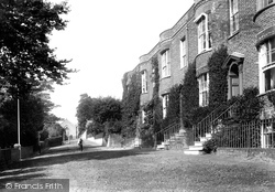 East Terrace 1901, Budleigh Salterton