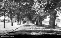 Riverside Walk c.1950, Builth Wells