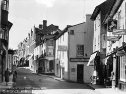The High Street c.1960, Builth Wells