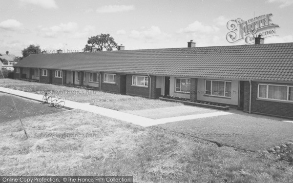 Photo of Bunbury, Bungalows, Bunbury Lane c.1960