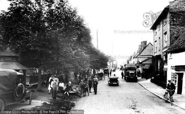 Photo of Buntingford, Market Hill 1923