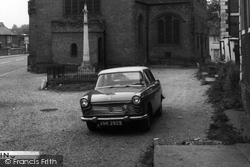 Morris Oxford Car c.1965, Buntingford