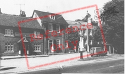 The Crown Inn c.1960, Buntingford