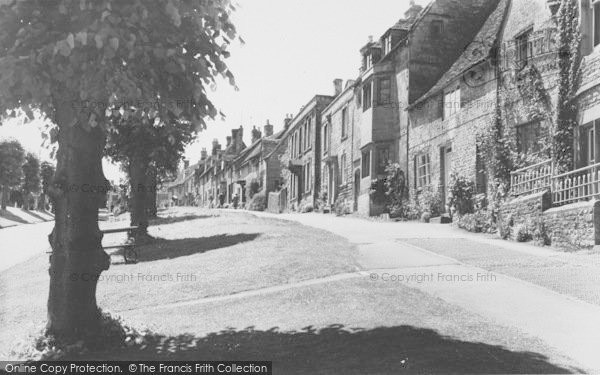 Photo of Burford, High Street c.1960