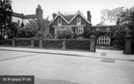 Dene Hollow Hotel c.1960, Burgess Hill