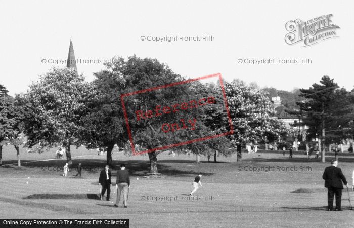 Photo of Burgess Hill, Putting Green, St John's Park c.1960
