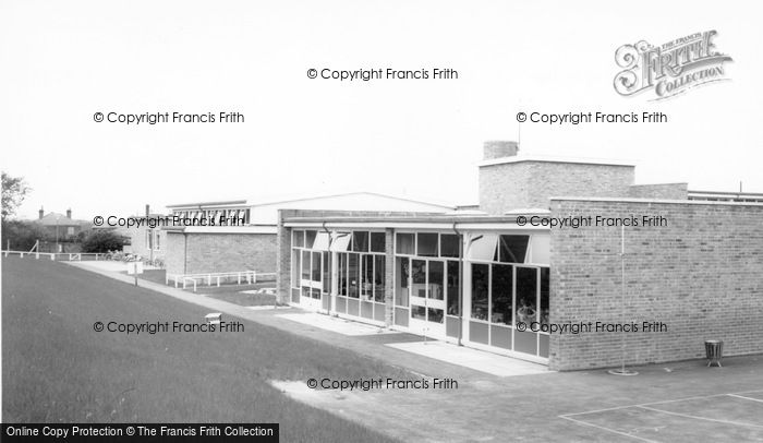 Photo of Burgess Hill, St Wilfrid's School c.1965