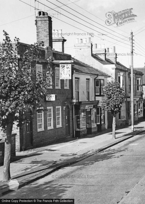 Photo of Burgess Hill, The Brewers Arms, London Road c.1960