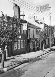 The Brewers Arms, London Road c.1960, Burgess Hill