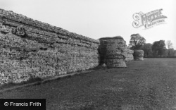 South East Side, Garianonum Castle Wall c.1931, Burgh Castle