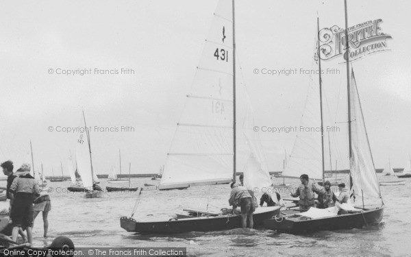Photo of Burnham On Crouch, Preparing For A Sail c.1960